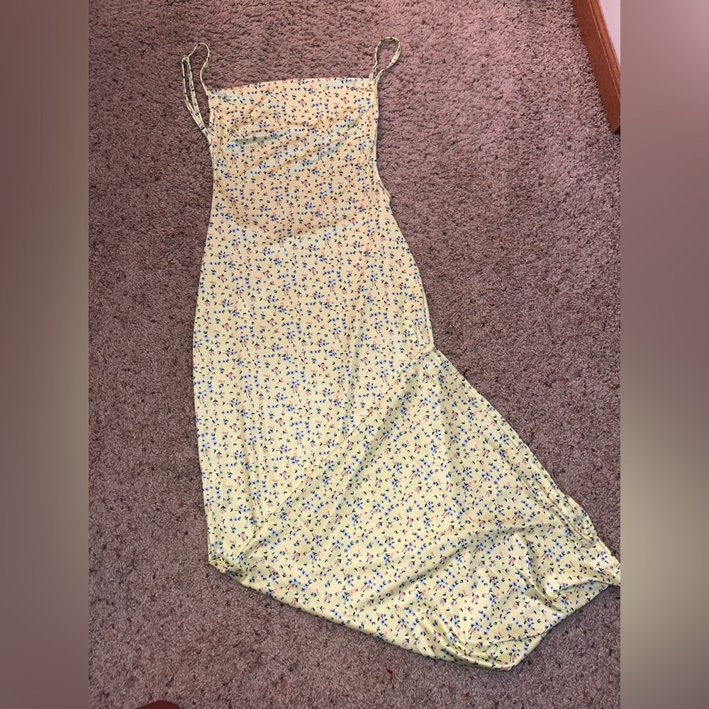 Floral backless dress